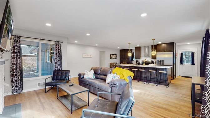 Interior, Kitchen, Living room, Pendant Lights, Recessed Lighting, Wood Texture Flooring