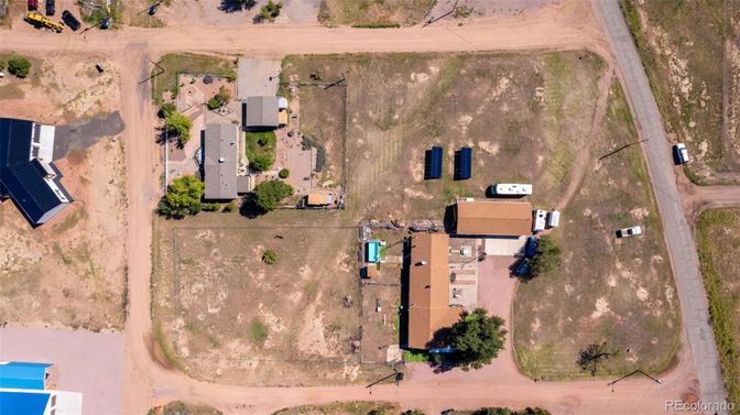 Exterior, Drone