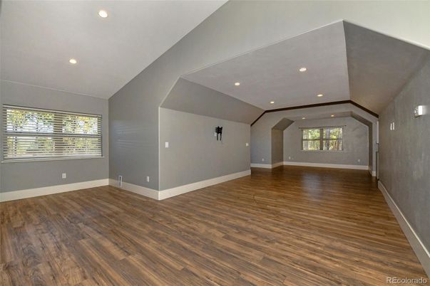 Empty room, Interior, Recessed Lighting, Wood Texture Flooring
