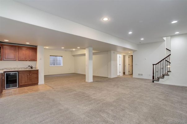 Empty room, Interior, Kitchen, Recessed Lighting