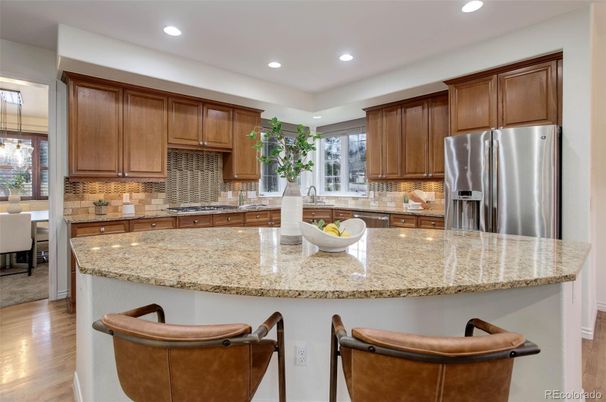 Dining room, Interior, Kitchen, Recessed Lighting, Stainless Steel Appliances, Wood Texture Flooring