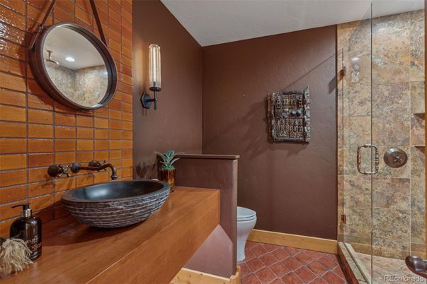 Bathroom, Interior