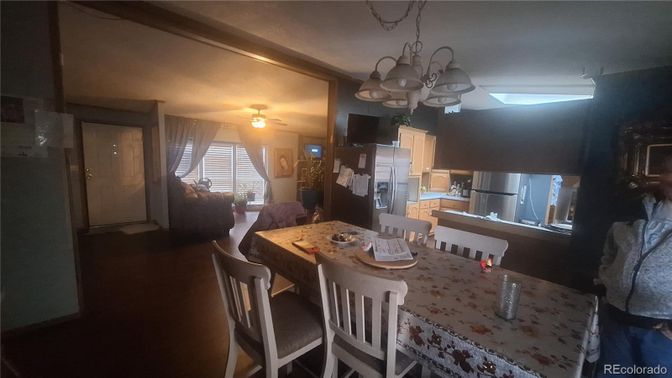 Chandelier, Dining room, Interior, Kitchen