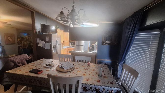 Chandelier, Dining room, Interior, Kitchen
