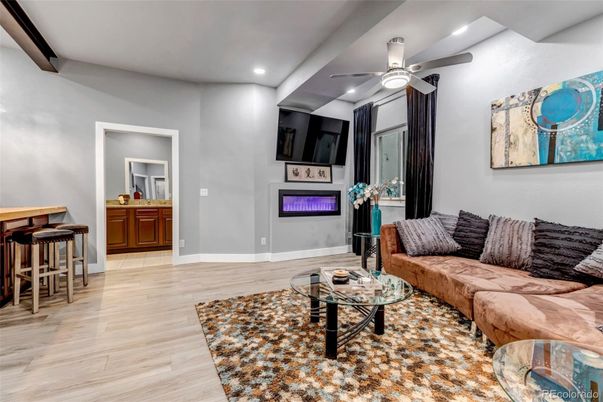 Interior, Living room, Recessed Lighting, Wood Texture Flooring