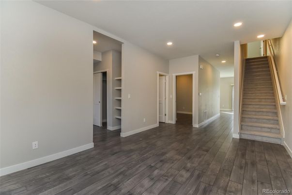 Empty room, Interior, Recessed Lighting, Wood Texture Flooring