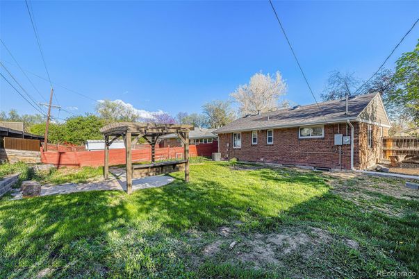 Backyard, Exterior