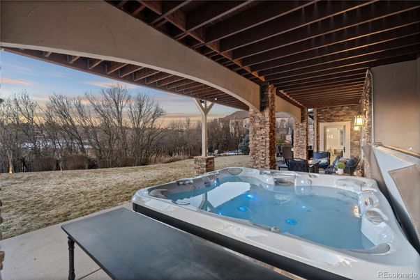 Exterior, Hot Tub