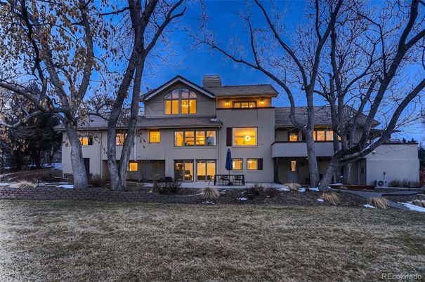 Exterior, Facade, Farmhouse