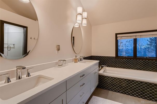 Bathroom, Dual Sink Vanities, Interior
