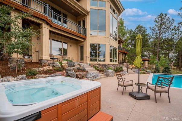 Exterior, Hot Tub
