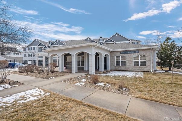 Exterior, Facade, Ranch