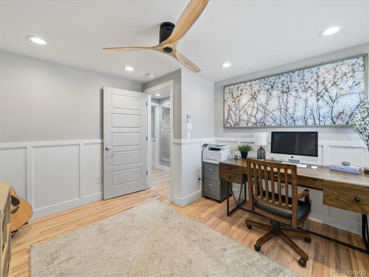 Home Office, Interior, Recessed Lighting, Wood Texture Flooring