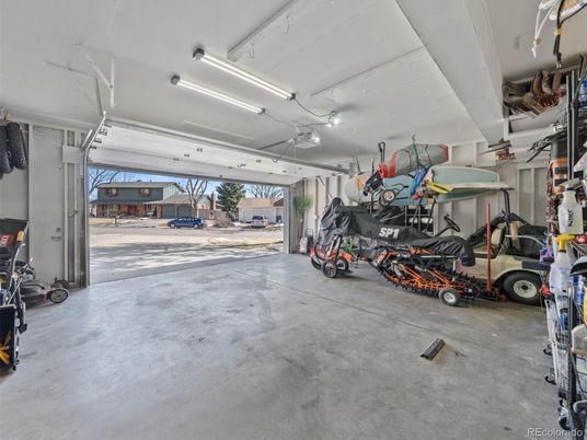 Garage, Interior