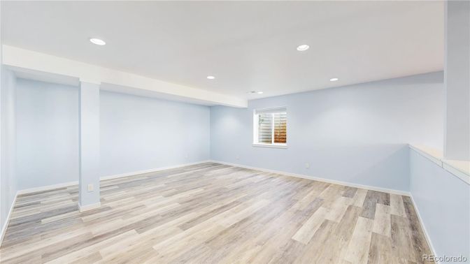 Empty room, Interior, Recessed Lighting, Wood Texture Flooring