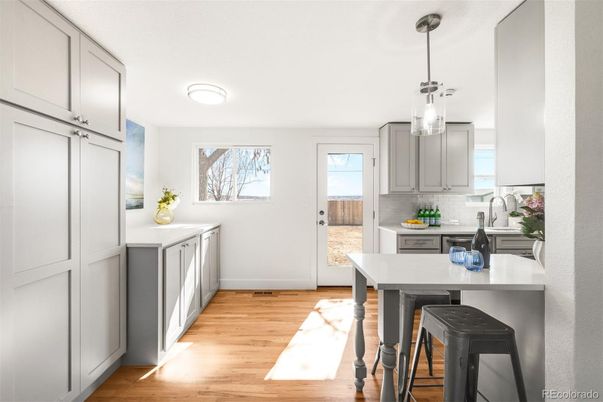 Interior, Kitchen, Pendant Lights, Wood Texture Flooring