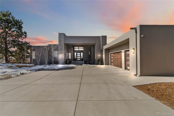 Attached, Exterior, Facade, Modern