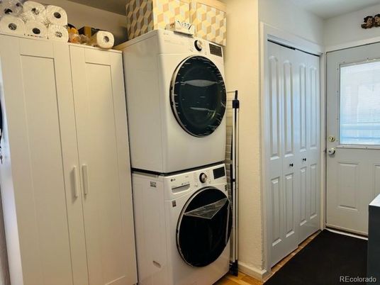 Interior, Utility Closets, Washer