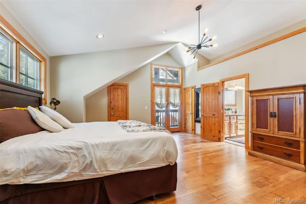 Bedroom, Interior, Pendant Lights, Recessed Lighting, Wood Texture Flooring