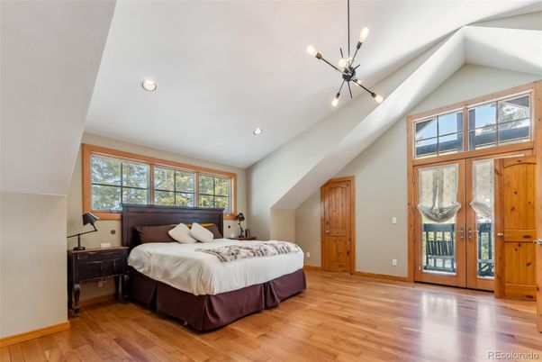 Bedroom, Interior, Pendant Lights, Recessed Lighting, Wood Texture Flooring