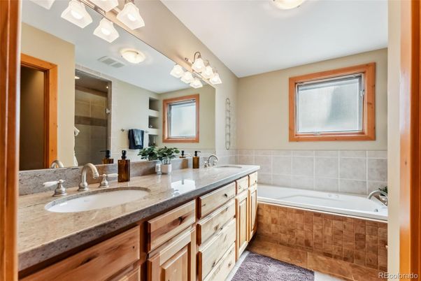 Bathroom, Dual Sink Vanities, Interior