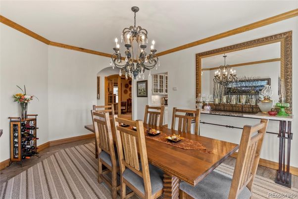 Chandelier, Dining room, Interior