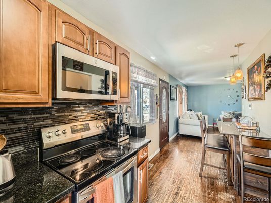 Dining room, Interior, Kitchen, Pendant Lights, Recessed Lighting, Wood Texture Flooring