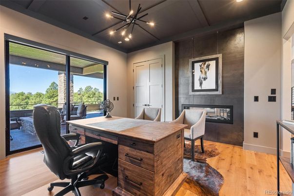 Home Office, Interior, Pendant Lights, Recessed Lighting, Wood Texture Flooring