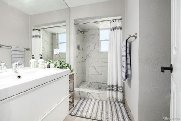 Bathroom, Interior, Marble Walls