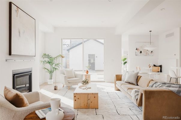 Fireplace, Interior, Living room, Pendant Lights, Recessed Lighting