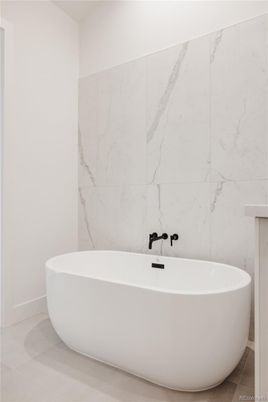 Bathroom, Free Standing Baths, Interior, Marble Walls