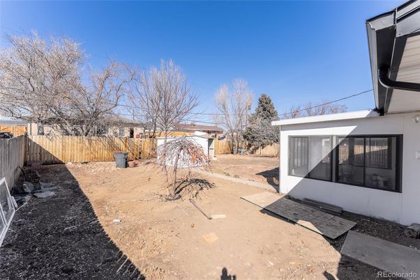 Backyard, Exterior