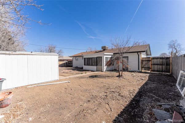 Backyard, Exterior