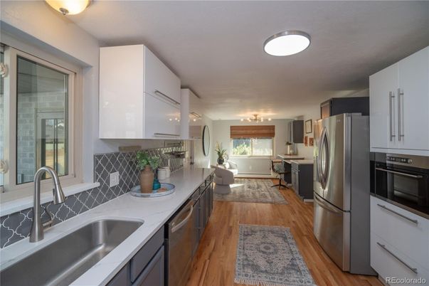 Dining room, Interior, Kitchen, Stainless Steel Appliances, Wood Texture Flooring