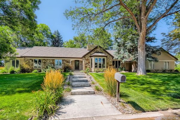 Backyard, Exterior, Facade, Ranch