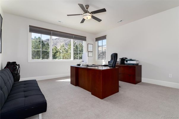 Home Office, Interior