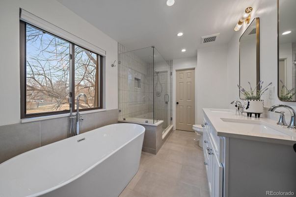 Bathroom, Dual Sink Vanities, Free Standing Baths, Glass Shower, Interior, Recessed Lighting