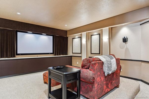 Interior, Projection Screen, Recessed Lighting, Theatre Room