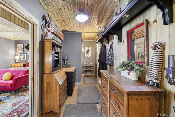 Interior, Walk-in Closets, Wooden Ceilings, Wood Texture Flooring