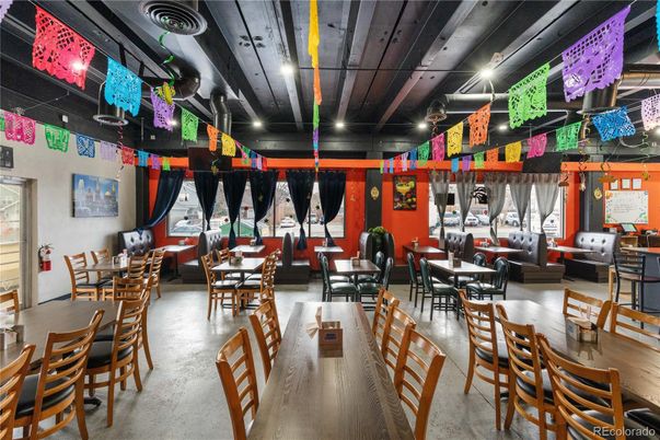 Dining room, Interior