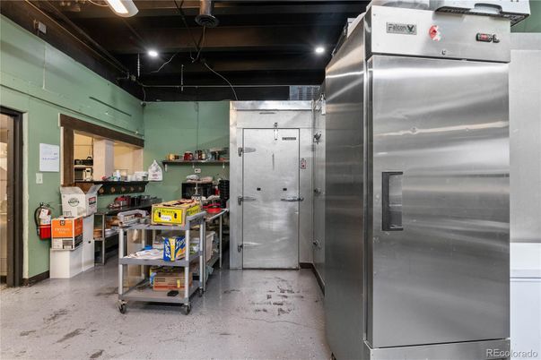 Interior, Stainless Steel Appliances