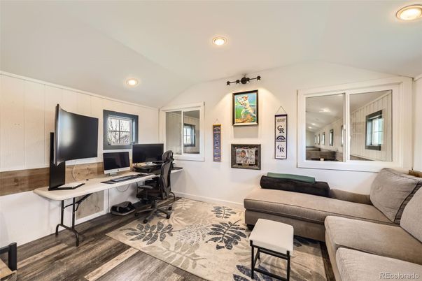 Home Office, Interior, Recessed Lighting, Wood Texture Flooring