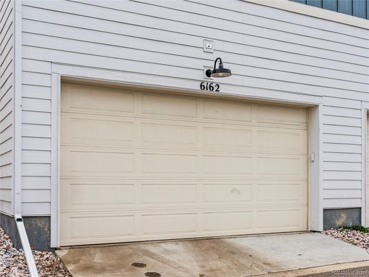 Detached Garage, Exterior