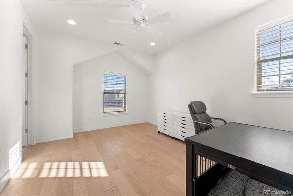 Home Office, Interior, Recessed Lighting, Wood Texture Flooring