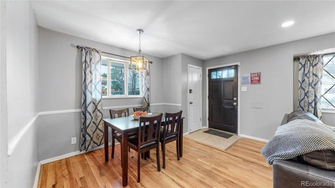 Dining room, Interior, Pendant Lights, Recessed Lighting, Wood Texture Flooring