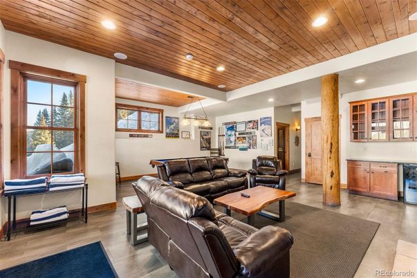 Interior, Living room, Pendant Lights, Recessed Lighting, Wooden Ceilings