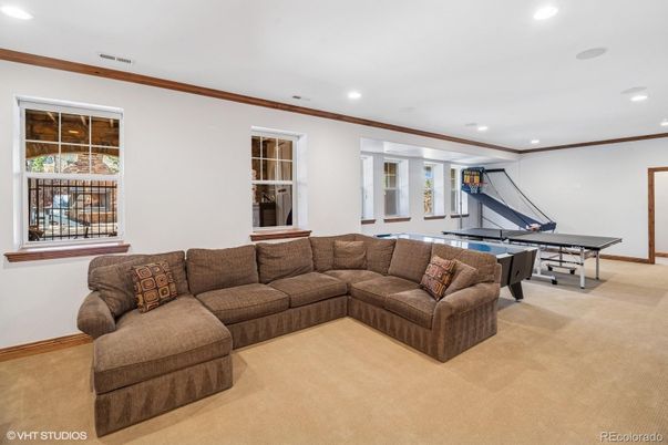 Game Room, Interior, Living room, Recessed Lighting