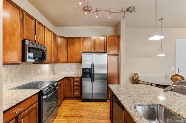 Interior, Kitchen, Pendant Lights, Wood Texture Flooring