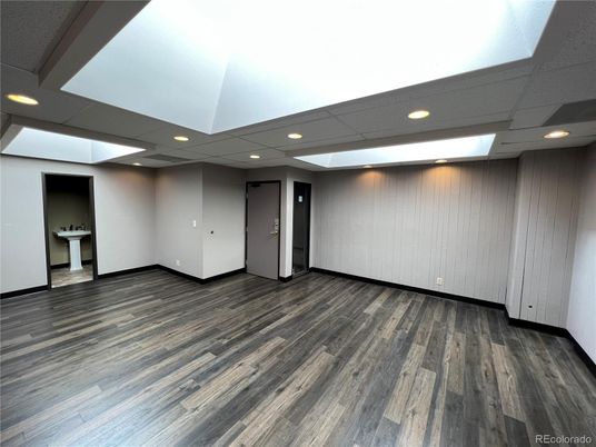 Empty room, Interior, Recessed Lighting, Wood Texture Flooring