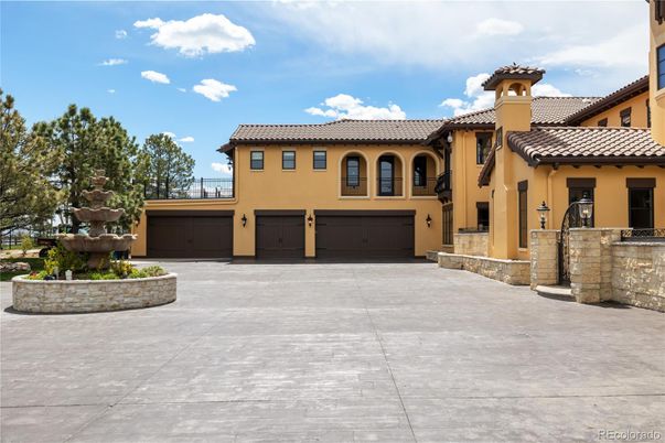 Attached, Exterior, Facade, Mediterranean